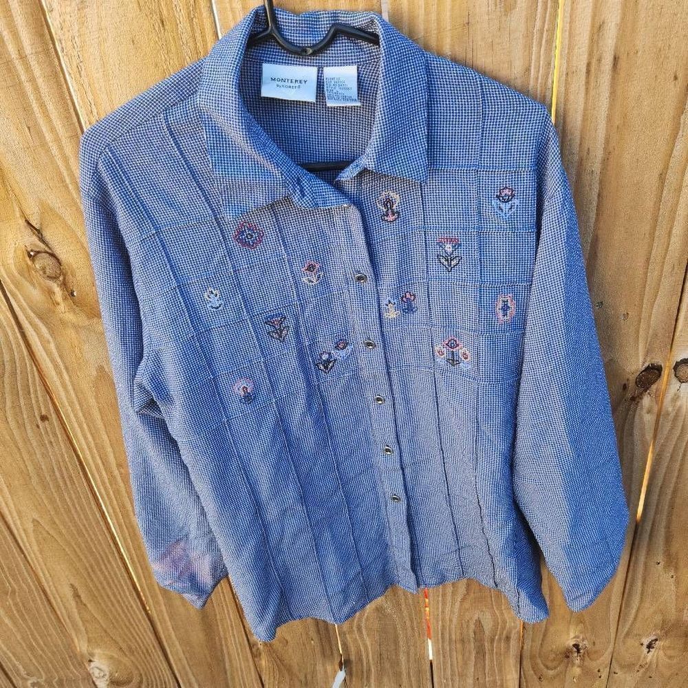 Monterey By Koret Southwestern Seersucker Button Down Embroidered Blouse Womens